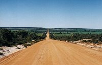 Beekepers Rd, looking east, ~15 km north of Eneabba