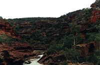 Looking back on the Z Bend lookout. Small white dots are the people there