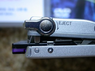 inserting minidisc