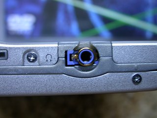 connection for the remote control / headphones